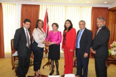(L-R) Communications Minister, Executive Director of the International Press Institute, Prime Minister of the Republic of Trinidad and Tobago, President of the TTPBA, President of the ACMW and the Attorney General during a photo opportunity at the Press