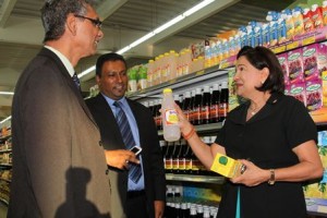 PM talks food prices with Supermarket owners